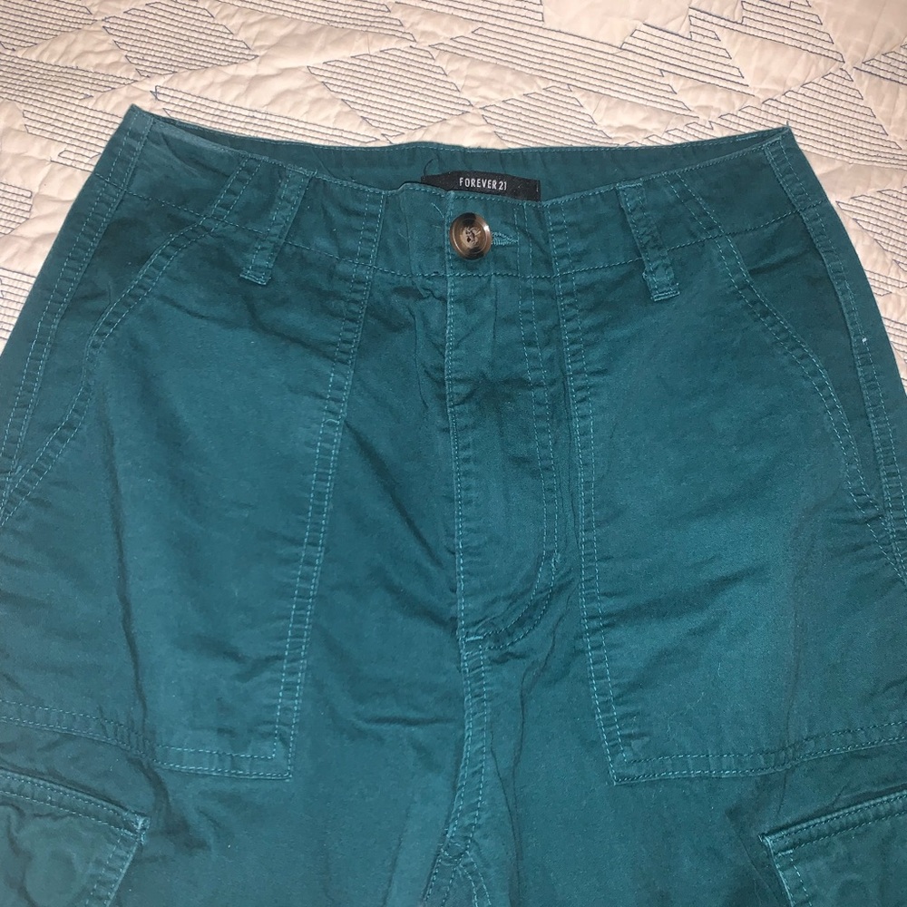 Forever 21 Green High-Waisted Cargo Pants